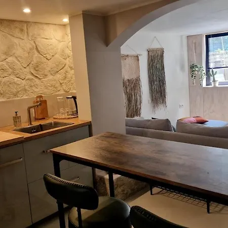 Souterrain Appartamento